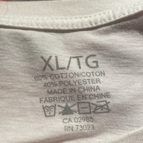 Men’s XL graphic tee - Picture 2 of 2